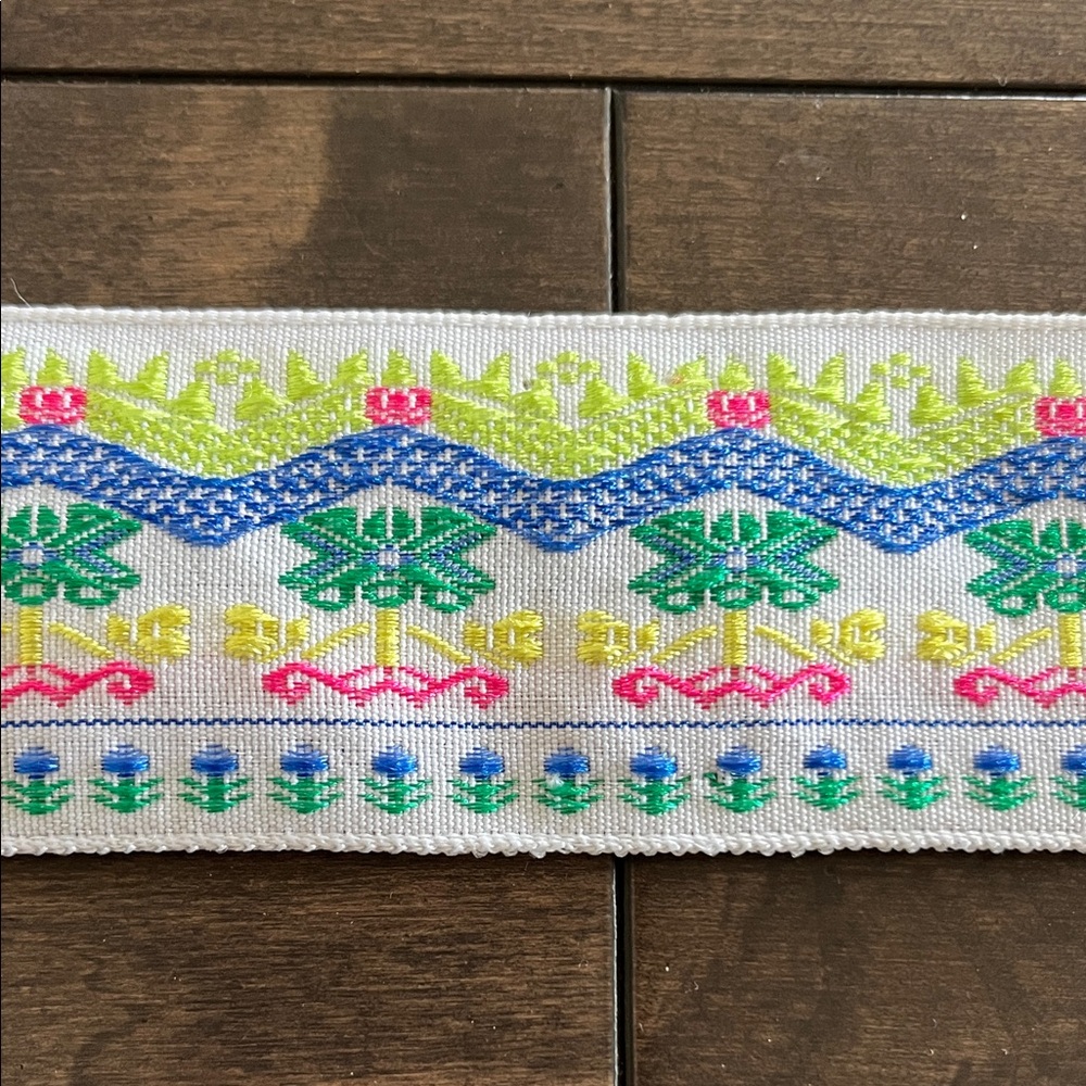 2 Colorful Ribbon Trims - Picture 3 of 6